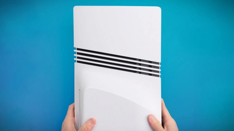 Un render con la possibile forma di PS5 Pro Un render con la possibile forma di PS5 Pro