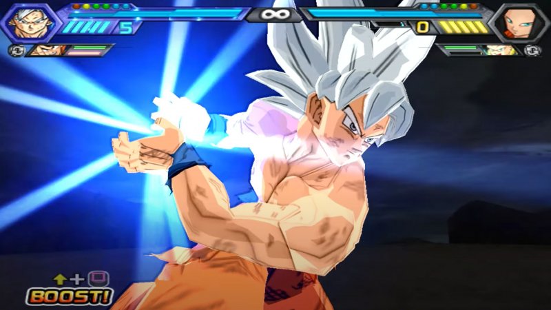 Goku in versione Ultra Istinto si prepara ad attaccare nella mod di Dragon Ball Z Budokai Tenkaichi 4 Goku in versione Ultra Istinto si prepara ad attaccare nella mod di Dragon Ball Z Budokai Tenkaichi 4