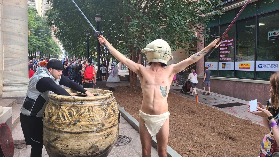 Let Me Solo Her è così famoso nella comunità di Elden Ring, che qualcuno ne ha fatto il cosplay