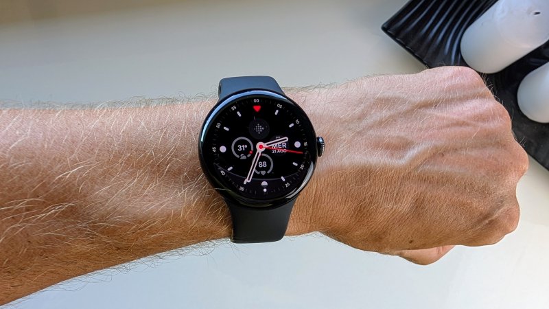 È ovviamente possibile modificare e personalizzare le watchface di Google Pixel Watch 3