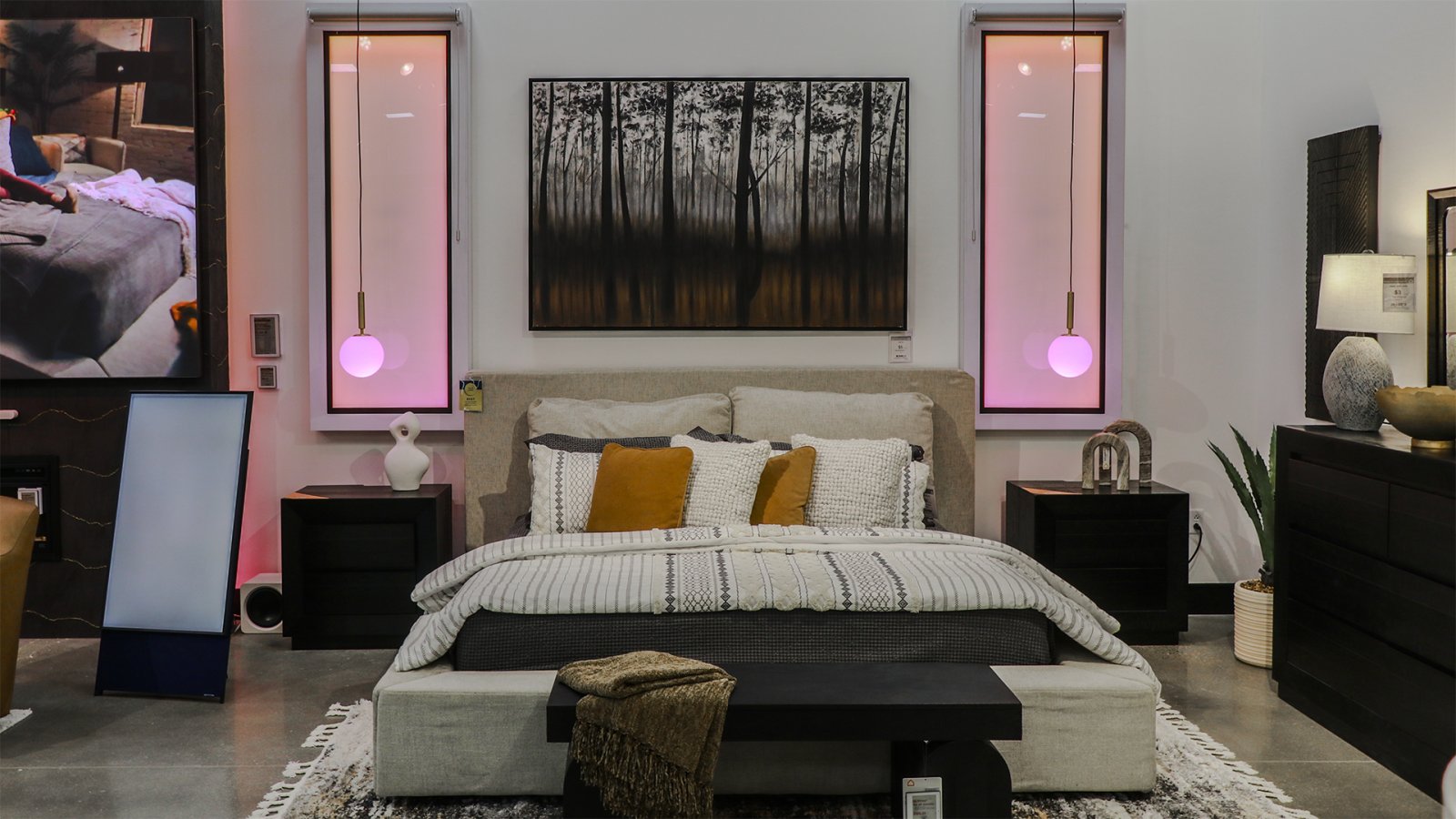 Una delle stanze della Connected Home Experience presso il negozio Ashley Furniture in Tennessee