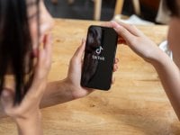 L’UE accusa TikTok di violare le regole sulla trasparenza pubblicitaria