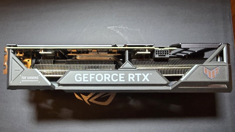 Il doppio BIOS permette di selezionare la modalità Quiet o la modalità Performance