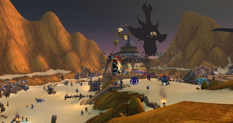Il festival per l'anniversario di WoW è a Tanaris, appena fuori le Caverne del Tempo Il festival per l'anniversario di WoW è a Tanaris, appena fuori le Caverne del Tempo