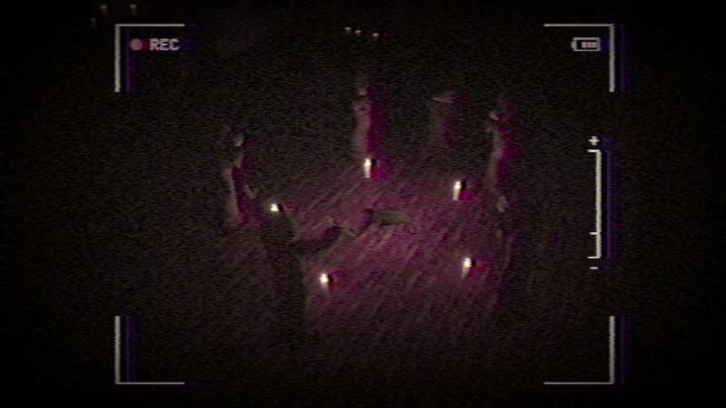 Spiando un rito satanico dalla nostra videocamera Spiando un rito satanico dalla nostra videocamera