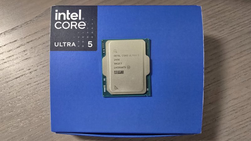 Intel Core Ultra 5 245K necessita di una scheda madre con il  nuovo socket LGA 1851 per essere installato