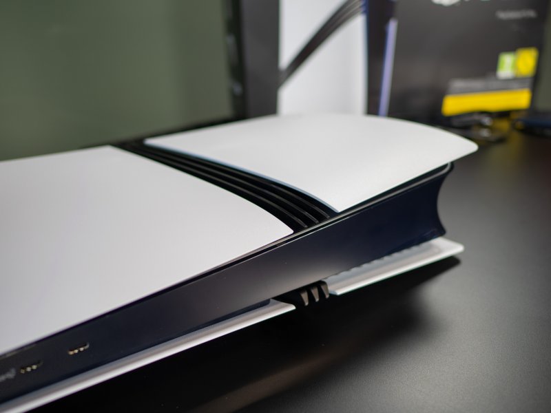 Un dettaglio del design di PS5 Pro