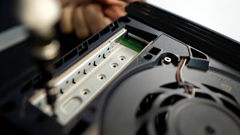 È ancora possibile installare un secondo SSD accedendo facilmente allo slot di upgrade