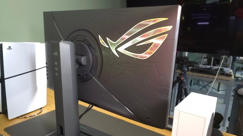 L'immancabile logo ROG retroilluminato