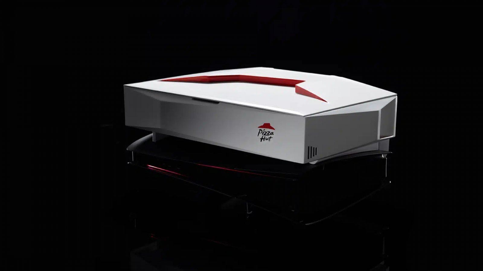 La PS5 con scalda pizza di Pizza Hut