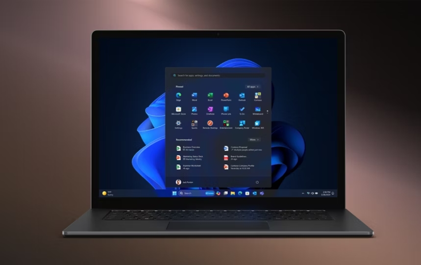 Un laptop con Windows 11 Pro