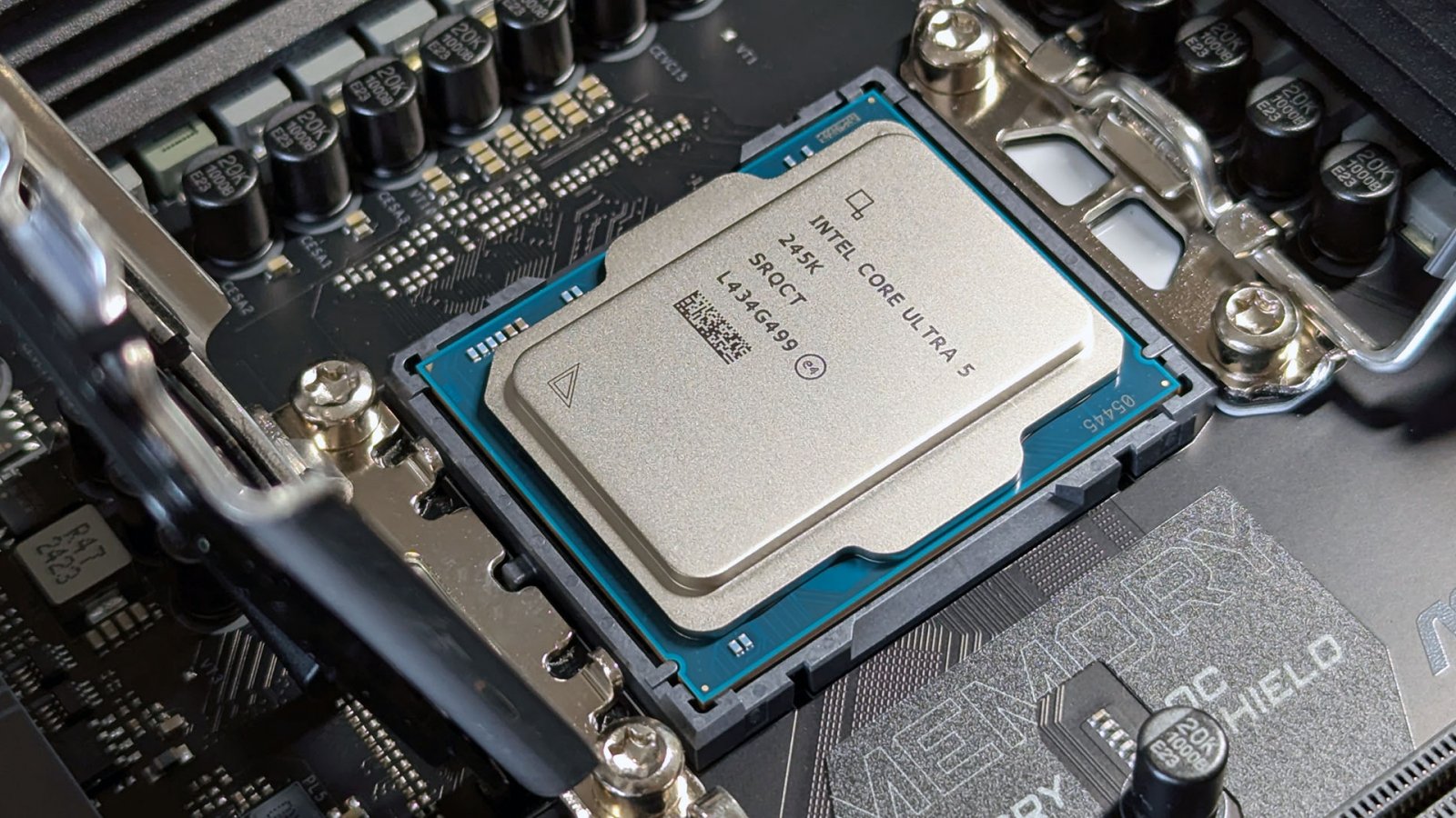 Il nuovo Intel Core Ultra 5 245K