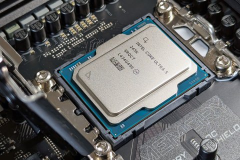 Intel Core Ultra 5 245K: la recensione della CPU medio gamma che ha tanta tecnologia, ma prestazioni altalenanti