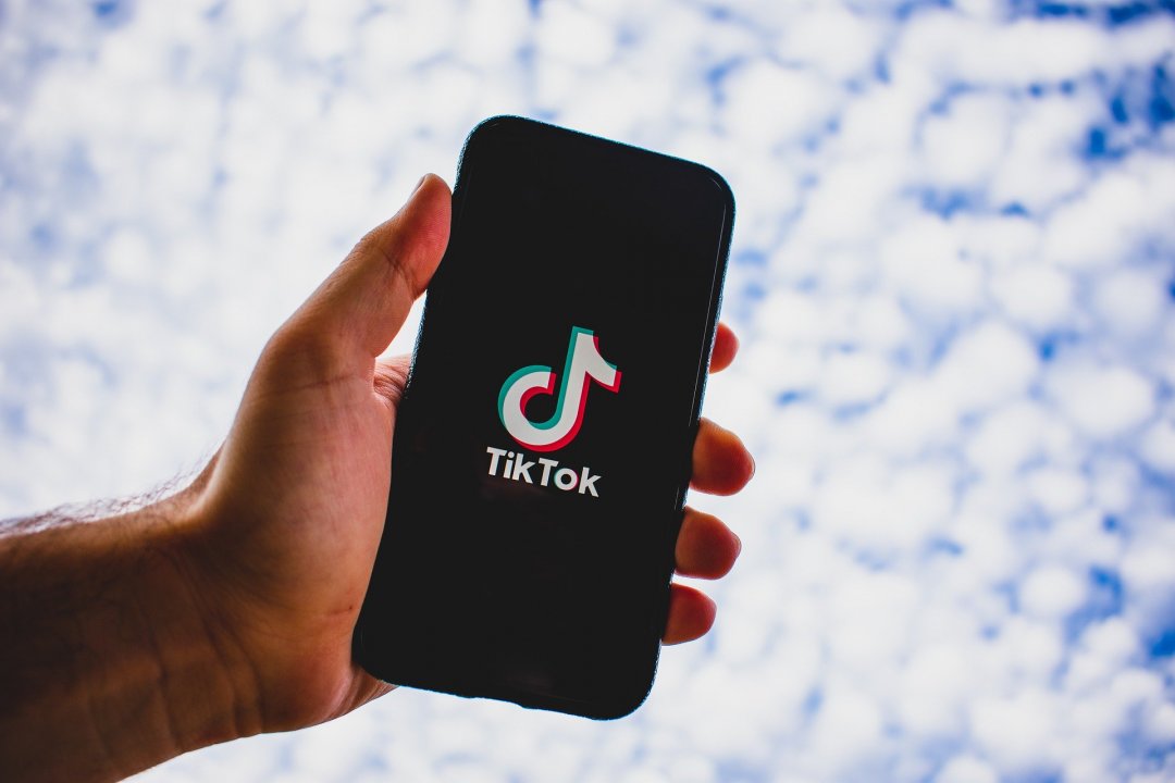 TikTok rischia uno shutdown completo negli Stati Uniti questa domenica, ma non è ancora detta l'ultima