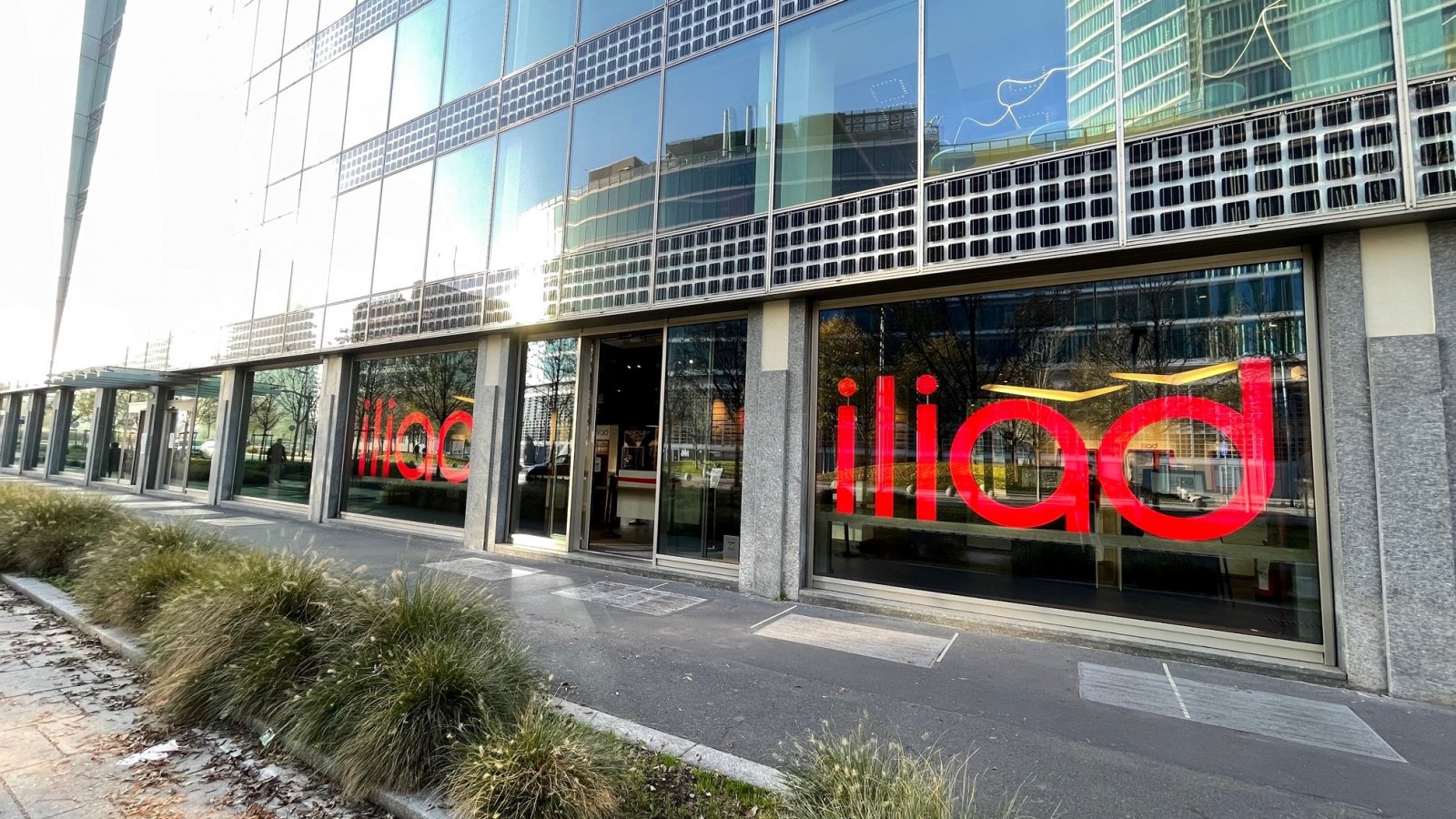 La sede Iliad a Milano.