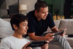 Backbone One: il controller per chi vuole giocare con iPhone e smartphone Android - Notizia