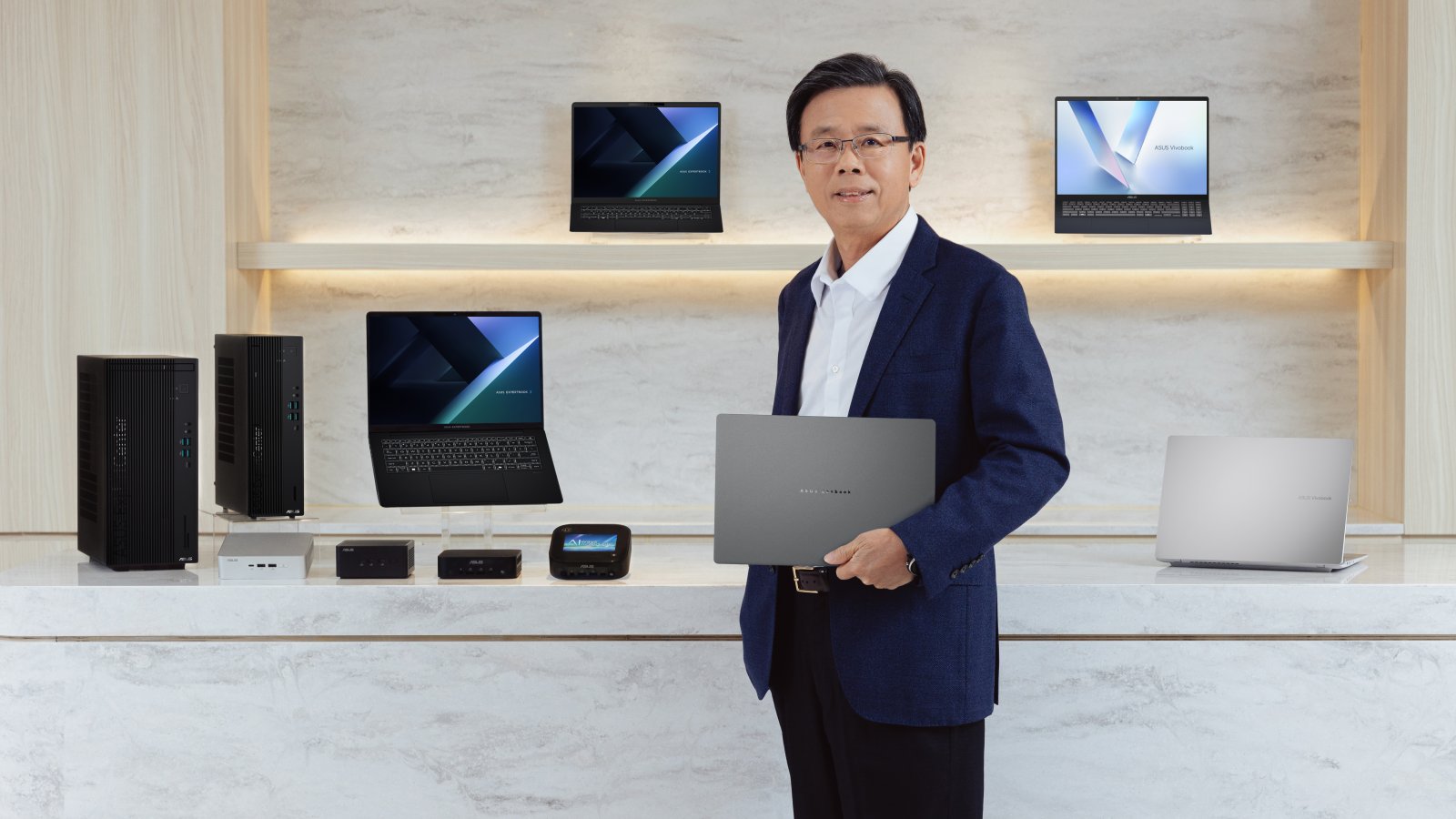 ASUS lineup CES 2025