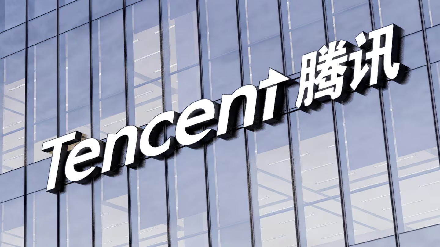 Una vetrata della sede di Tencent