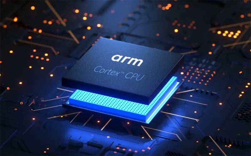 Arm punta a una svolta strategica: progettare chip propri e aumentare i costi delle royalty