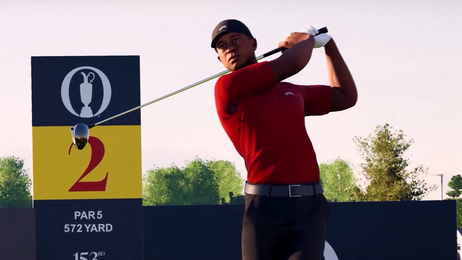 Tiger Woods esegue uno swing in PGA Tour 2K25