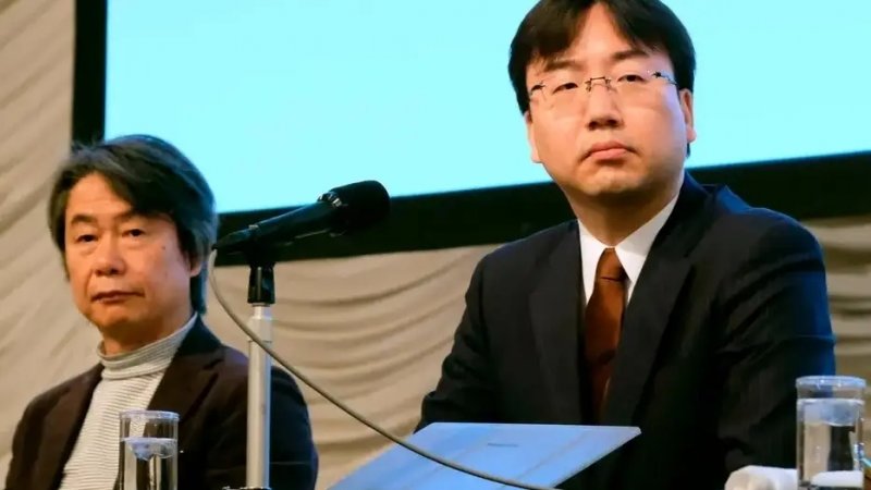 Shigeru Miyamoto assieme a Shuntaro Furukawa Shigeru Miyamoto assieme a Shuntaro Furukawa