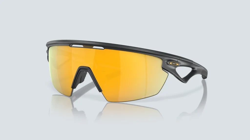 Degli occhiali Oakley