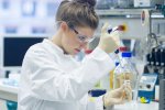 Gli schermi OLED potrebbero costare meno con i nuovi materiali scoperti a Manchester - Notizia