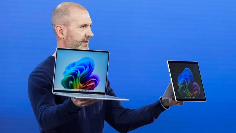 La presentazione dei Surface Pro e Laptop