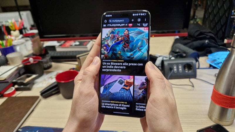 Il display di Magic7 Pro è davvero molto bello e resistente Il display di Magic7 Pro è davvero molto bello e resistente