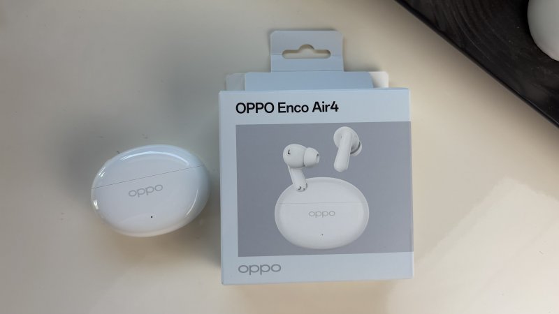 Le OPPO Enco Air4 arrivano sul mercato qualche mese dopo il modello Pro