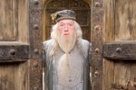 La serie TV di Harry Potter pare abbia trovato il suo nuovo Silente: un celebre attore è in accordi con HBO - Notizia
