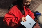 Apple mette fine agli aggiornamenti principali per i Mac Intel con macOS Tahoe - Notizia