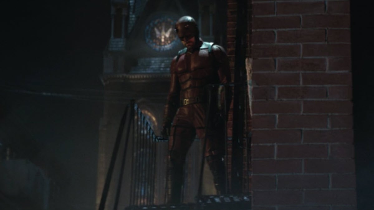 In questi due episodi Daredevil compare pochissimo