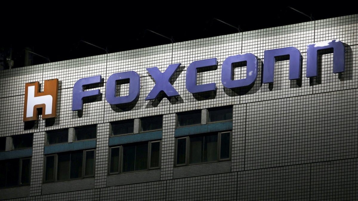 iPhoneを組み立てる会社でさえ、独自のia：FoxconnのFoxbrainが到着します