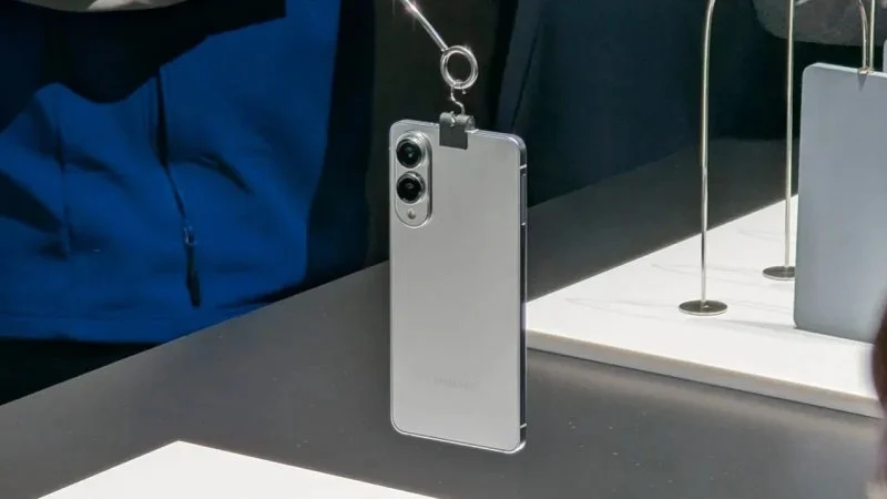 Samsung Galaxy S25 Edge Samsung Galaxy S25 Edge