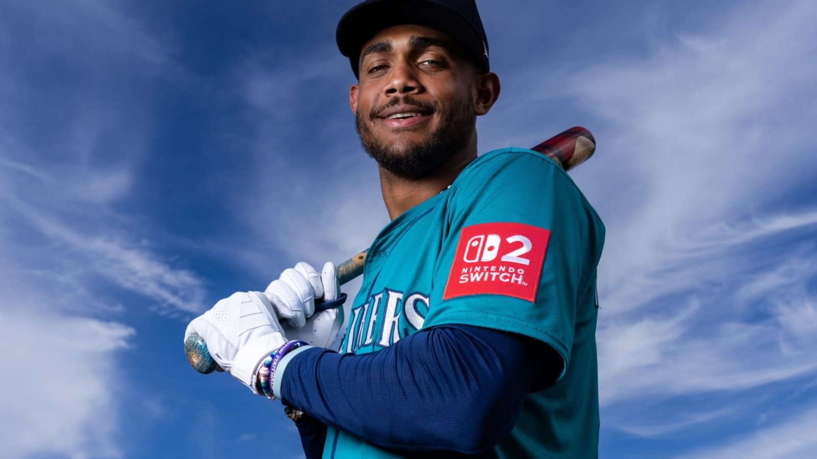 La nuova maglia dei Mariners con il logo di Nintendo Switch 2