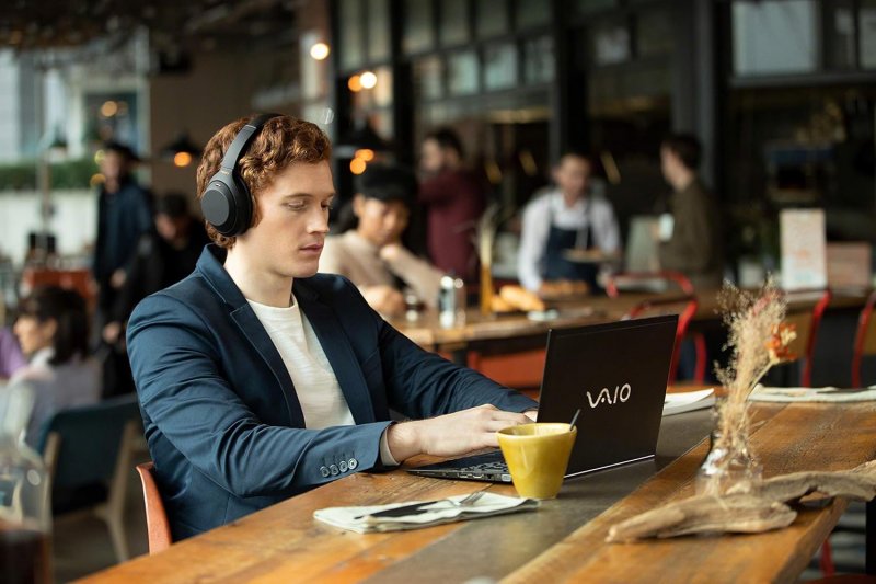 Le cuffie Sony WH-1000XM4 Le cuffie Sony WH-1000XM4