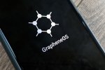 I primi smartphone Motorola con GrapheneOS arriveranno nel 2027 e costeranno più dei Google Pixel