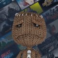 Sackboy di LittleBigPlanet è stato 'licenziato' da Sony: non c'è più spazio per la mascotte nel logo