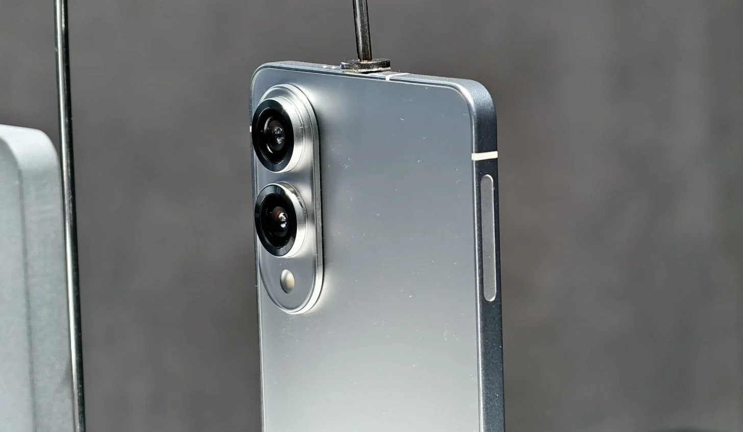 Il nuovo Samsung Galaxy S25 Edge