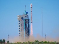 La Cina costruisce un supercomputer nello spazio con 2.800 satelliti: lanciati i primi 12