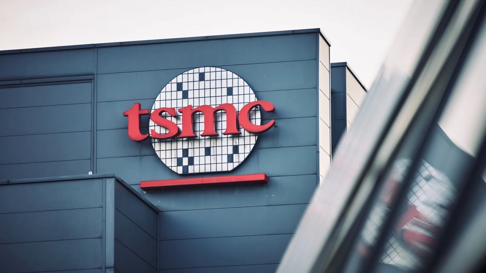 TSMC