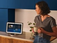 Amazon difende Alexa Plus: “L’AI è già disponibile per centinaia di migliaia di utenti”
