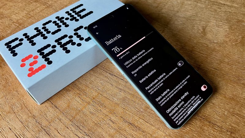 I valori della batteria di CMF Phone 2 Pro sono sovrapponibili a quelli del predecessore