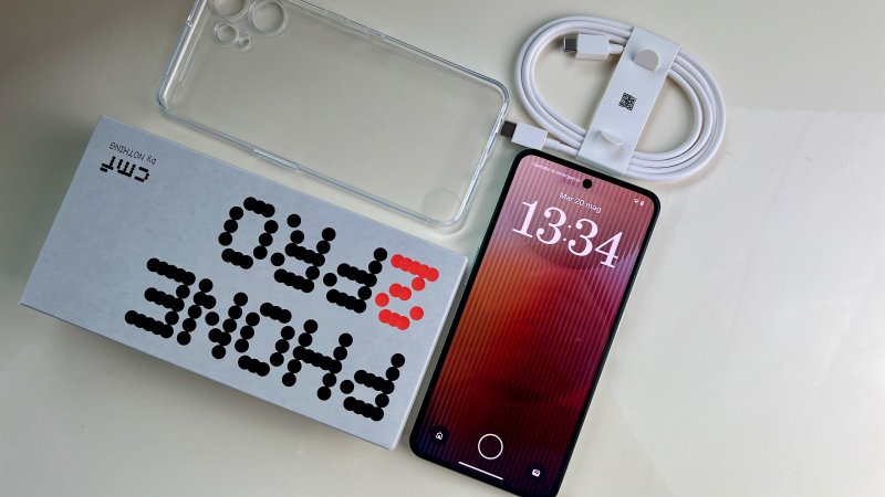 I contenuti della confezione di CMF Phone 2 Pro