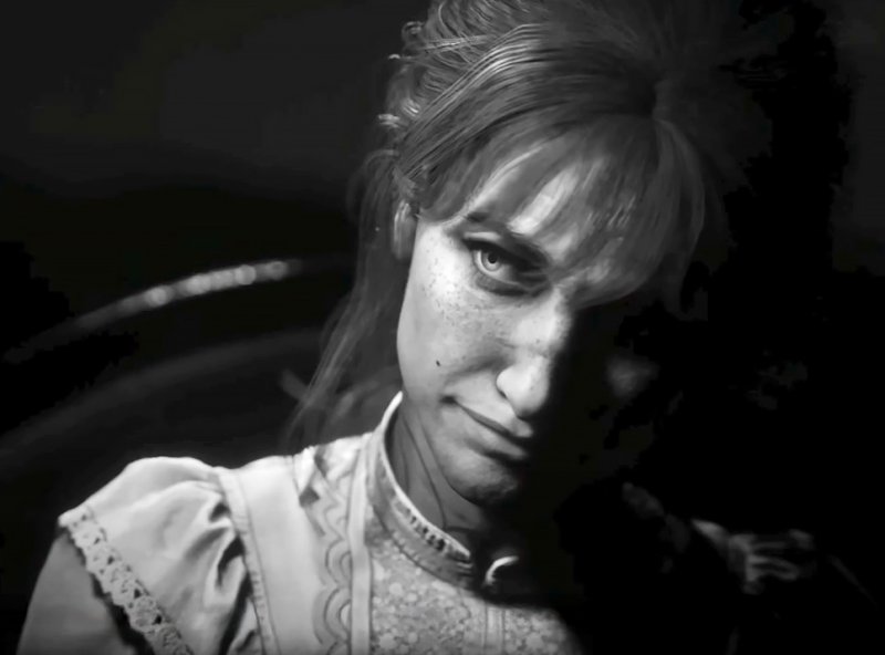 Lo sguardo di Sciel mentre Verso si prepara a suonare nel finale di Maelle