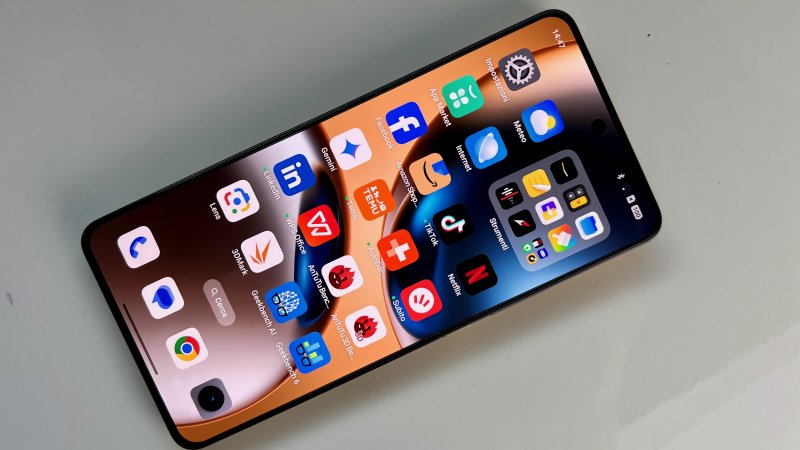 Il bloatware su Realme GT 7T è ridotto al minimo Il bloatware su Realme GT 7T è ridotto al minimo