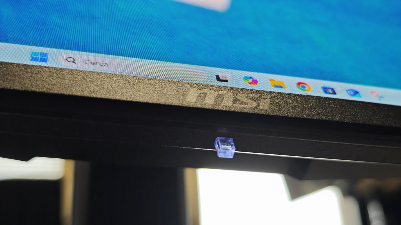 QD-OLED MSI