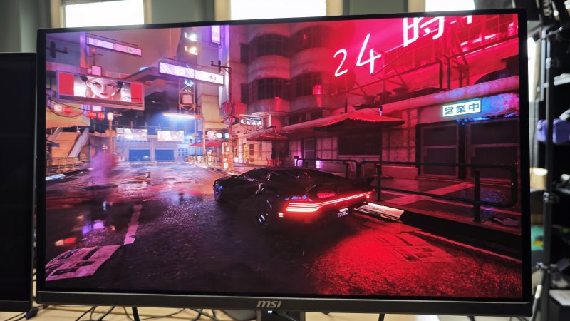Cyberpunk 2077 sul monitor MSI MAG 271QPX QD-OLED E2 Cyberpunk 2077 sul monitor MSI MAG 271QPX QD-OLED E2