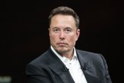 Scontro sulla privacy: Elon Musk attacca WhatsApp e la piattaforma risponde alle accuse definendole false